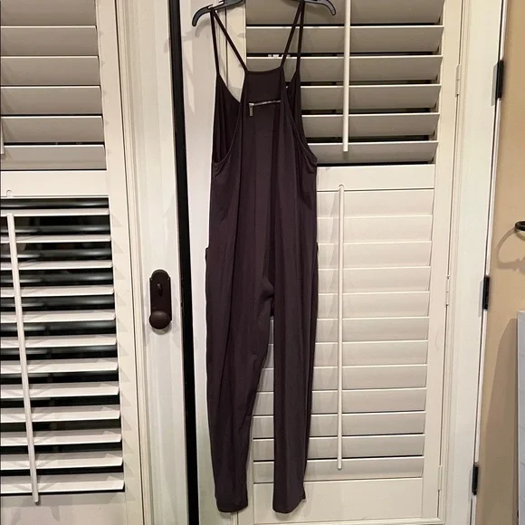 Jumpsuit with Pockets - Picture 5 of 6